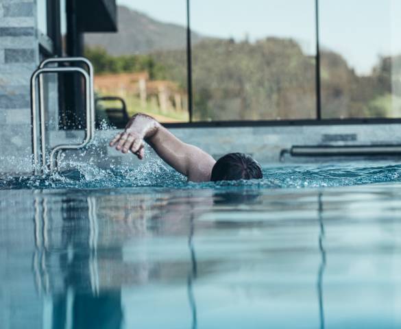 Infinity Pool Sonnhof by Vitus Winkler